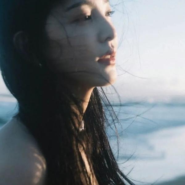 冷月伴君归